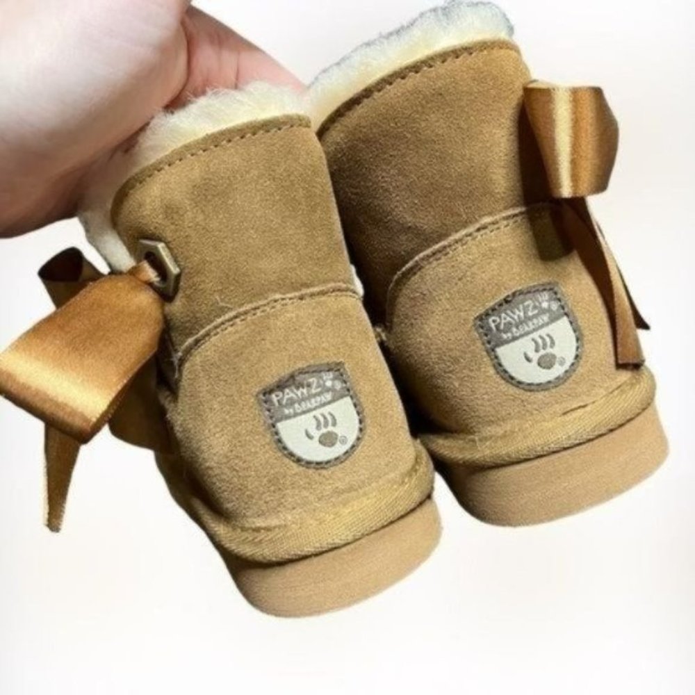 PAWZ by Bearpaw Tan Chestnut Bow Leather Boots Girls Size 10 - Picture 4 of 7